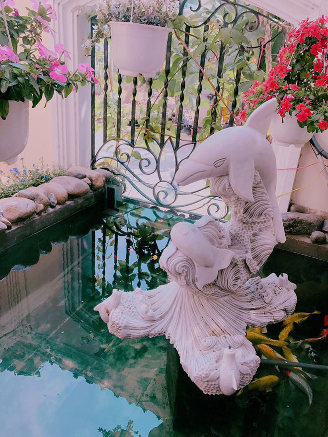 Khám phá bên trong biệt thự "khủng" của sao nữ đóng cảnh nóng 8 tiếng - 7