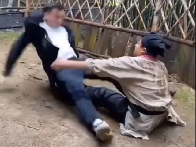 Cười 24H - Hậu trường phim cổ trang chưa bao giờ khiến chúng ta... hết cười