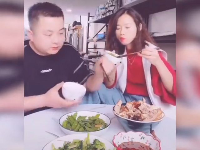 Cười 24H - Cuộc sống luôn có những con người thích "chọc cười" thiên hạ