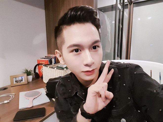 Đỗ Hoàng Dương lúc&nbsp;đang thi The Voice 2018