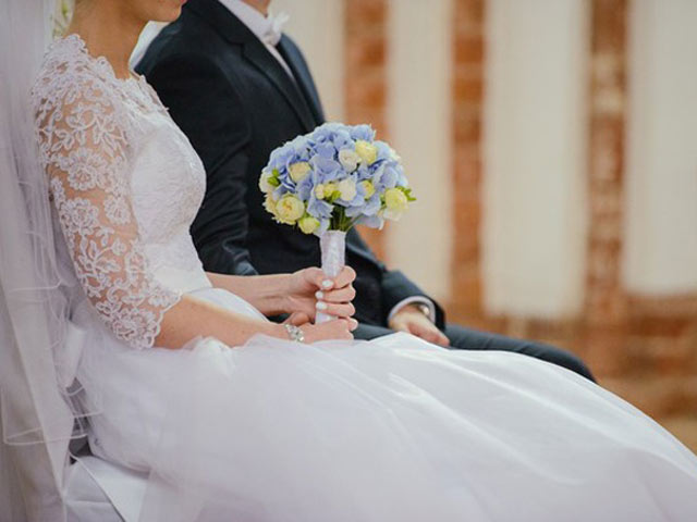 Bạn trẻ - Cuộc sống - Chồng đòi ly hôn khi biết vợ "đến ngày" trong đám cưới, hành động của vợ đáng phẫn nộ hơn