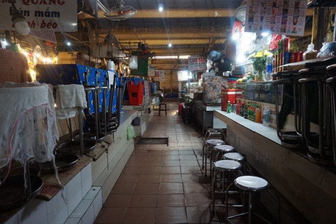 Cuối năm, chợ Bến Thành đìu hiu ngóng khách - 6