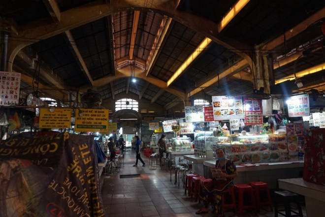 Cuối năm, chợ Bến Thành đìu hiu ngóng khách - 7