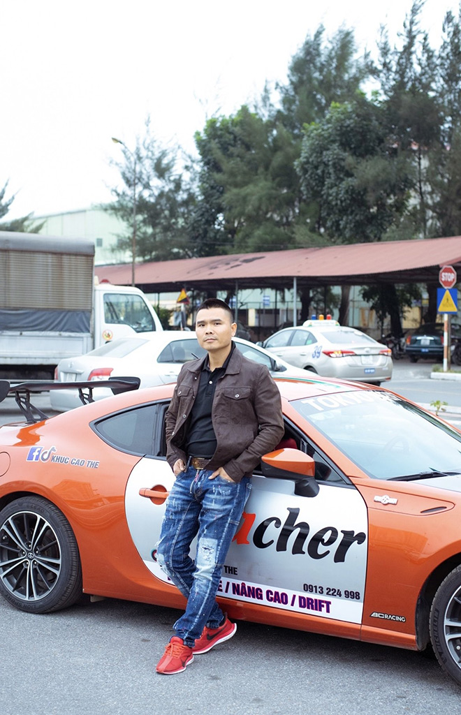 Khúc Cao Thế: Thầy giáo U30 dạy lái xe theo cách đặc biệt - 1