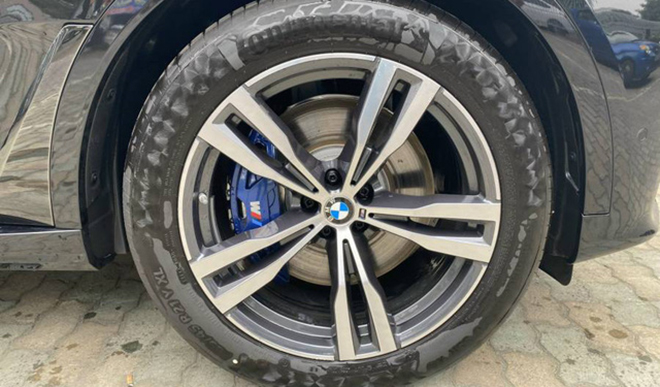 BMW X7 M Sport chính hãng tại Việt Nam có giá rẻ bất ngờ - 7