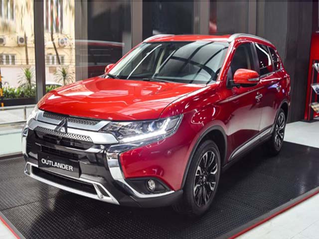 Ô tô - Thị trường ô tô Việt "thăng hoa" những ngày cuối năm 2020