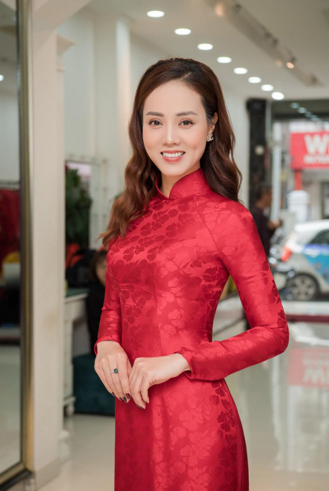 Bạn gái NSND Công Lý xinh đẹp hút hồn khi đi thử áo dài cưới ngay trước hôn lễ - 7