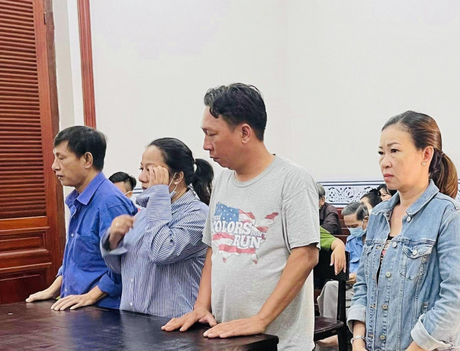 Các bị cáo tại tòa