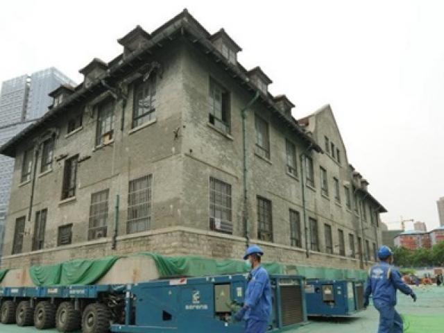 Kinh doanh - Sốc với những tòa nhà nghìn tấn "đi bộ" thần kỳ ngoạn mục đến khó tin