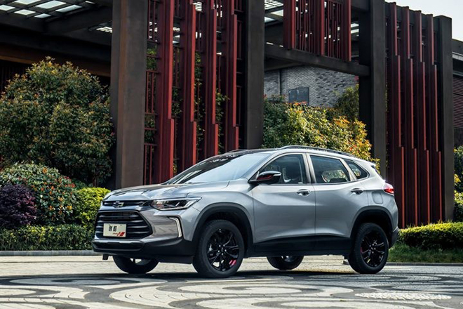 Chevrolet Tracker 2021 trình làng, giá từ 420 triệu đồng