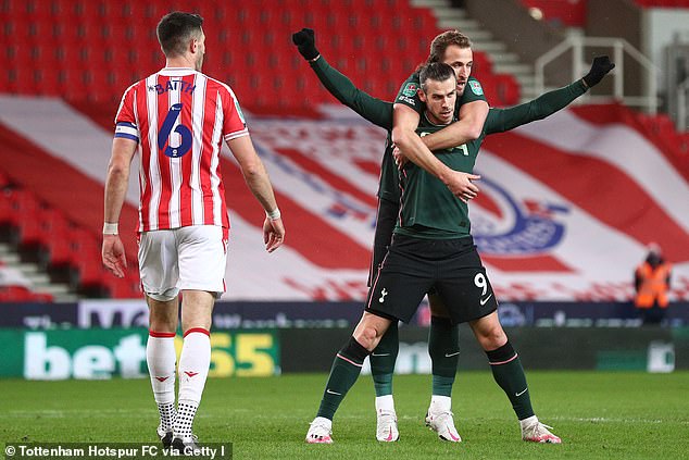 Mourinho đau đầu vì Bale chấn thương, trận Tottenham - Fulham nguy cơ bị hoãn - 1
