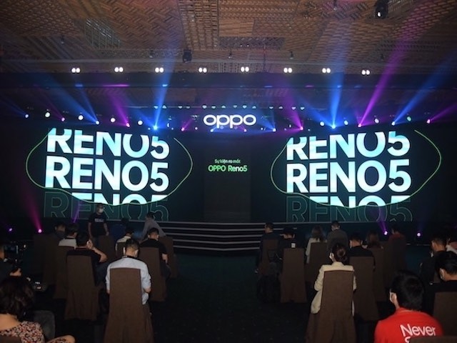 Dế sắp ra lò - TRỰC TIẾP: Sự kiện ra mắt siêu phẩm OPPO Reno5 tại Việt Nam