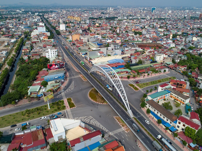 Cầu vượt nút giao Nguyễn Văn Linh (đoạn từ nút giao Nguyễn Văn Linh đến ngã ba đường Chợ Con) giúp giảm tải giao thông cho tuyến đường vành đai thông ra khu vực các cảng Hải Phòng.