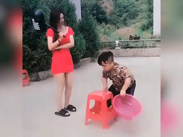 Cười 24H - Cười không nhặt được mồm với những pha tầu hài cực mạnh