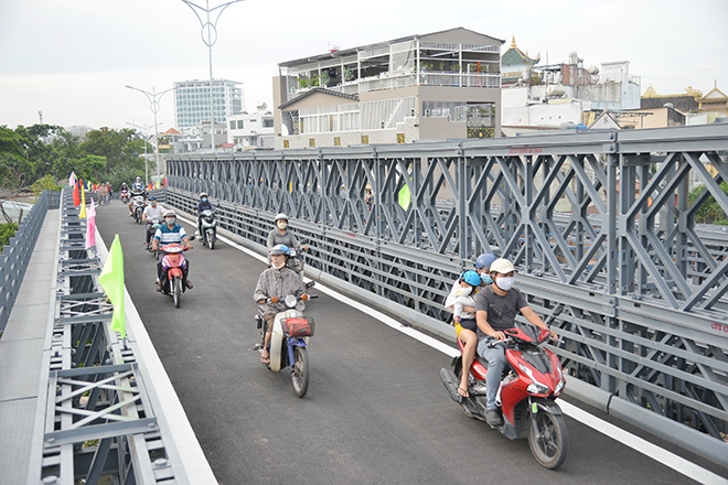 Cầu có kết cấu bằng thép, dài 238 m, rộng 12,5m cho hai làn ô tô và hai lề cho người đi bộ. Dự án có tổng mức đầu tư 79,5 tỉ đồng.