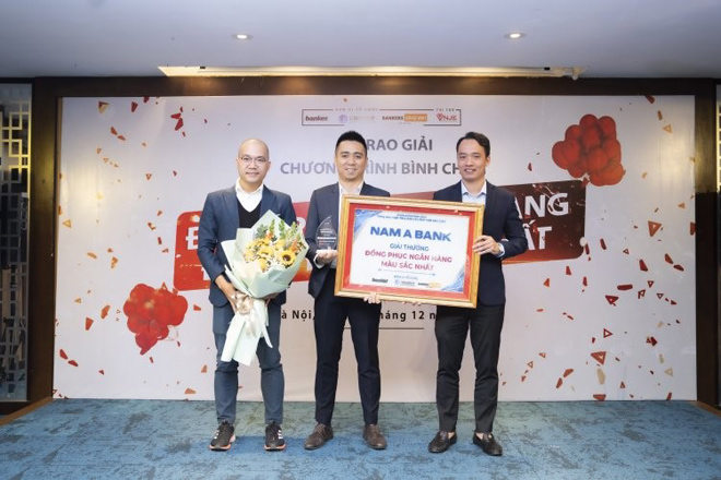 Đồng phục Ngân hàng Màu sắc nhất: Ngân hàng TMCP Nam Á