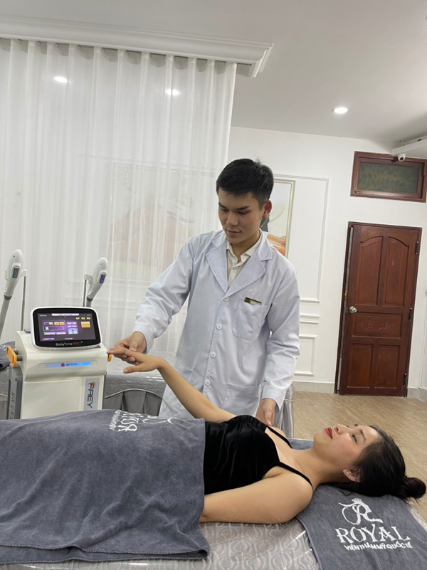 Hết sẹo, da xinh đón Tết với công nghệ Laser Fractional CO2 tại viện thẩm mỹ Royal - 3