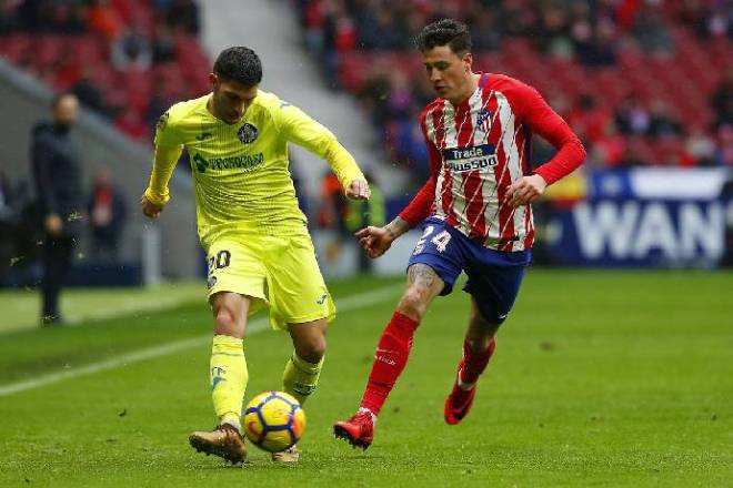 Atletico (áo đỏ trắng) đối diện khó khăn trước Getafe