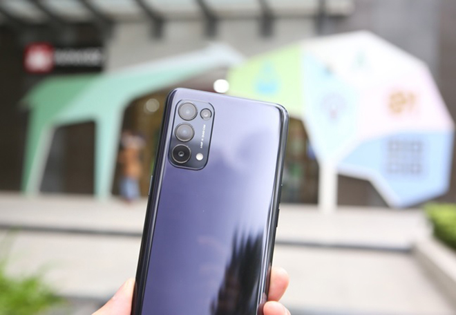 Đánh giá nhanh Oppo Reno5: Sạc siêu nhanh, camera chụp đẹp - 6