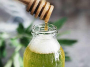 Làm đẹp - Tự chế hỗn hợp vàng để rửa mặt từ mật ong giúp da sáng khỏe ngay từ lần đầu