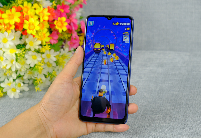 Kết hợp cùng 4GB RAM, hãng sản xuất tự tin là Galaxy A03s sẽ đảm nhiệm tốt các tác vụ, gồm game và các ứng dụng AI.
