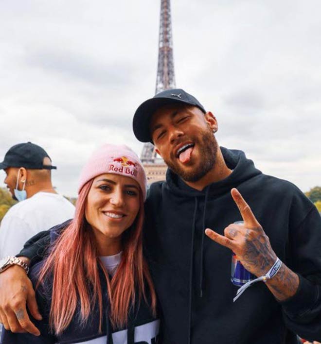 Kiều nữ trượt ván thân mật với Neymar, nữ kiện tướng đẹp như diễn viên Bollywood - 2