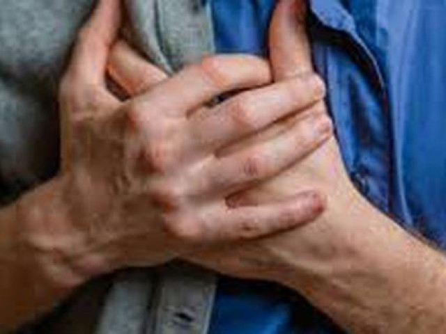 Sức khỏe đời sống - Hết COVID-19 vẫn tức ngực, leo cầu thang mệt... có phải bị di chứng?