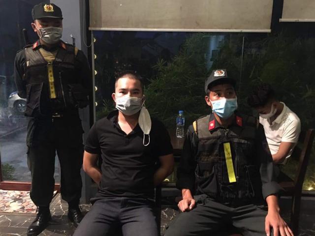 Pháp luật - Bắt đại ca Tuấn “tồ” cùng băng nhóm tội phạm núp bóng doanh nghiệp