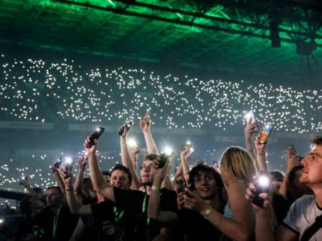 Thế giới - Quốc gia châu Âu trở lại "bình thường" nhờ tiêm chủng: Cuộc sống ra sao?