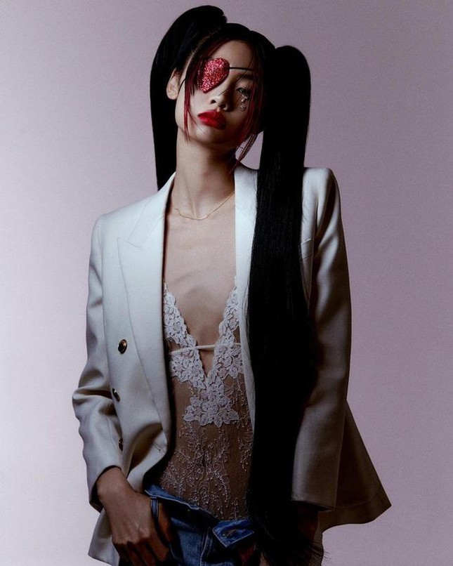 Mẫu nữ tăng gần 10 triệu follow nhờ đóng người chơi số 067 trong 'Squid Game' - 4