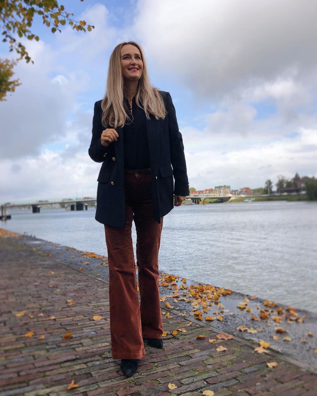 Vải nhung corduroy là xu hướng mới cho mùa thu này? - 3