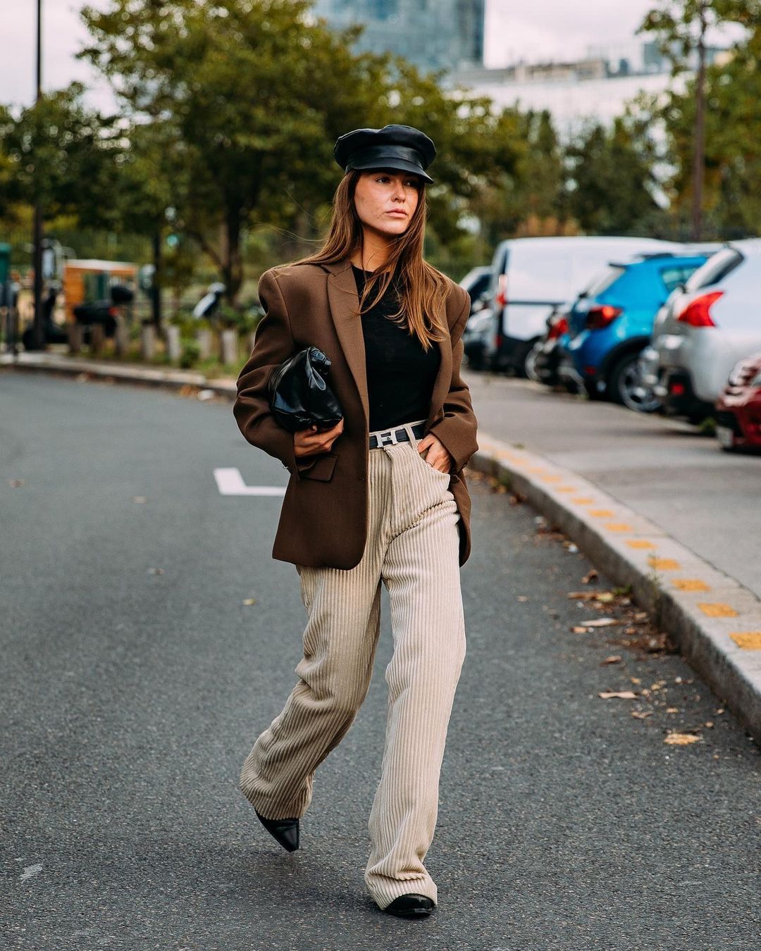 Vải nhung corduroy là xu hướng mới cho mùa thu này? - 1