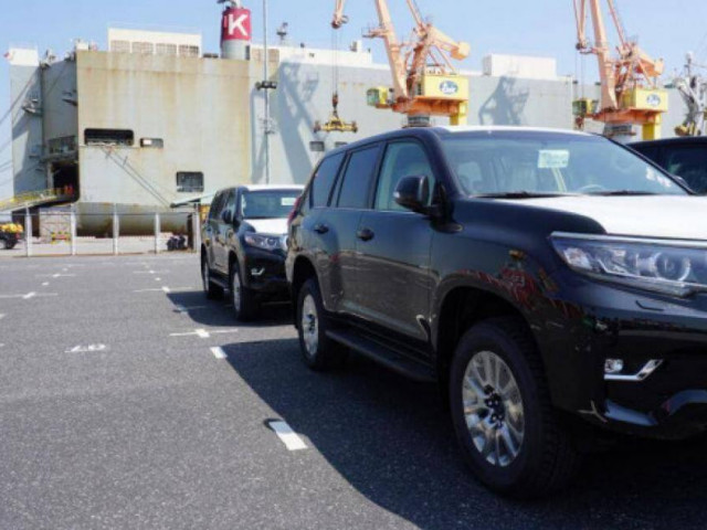 Ô tô - Nhập khẩu ô tô chạm đáy do thị trường ế ẩm