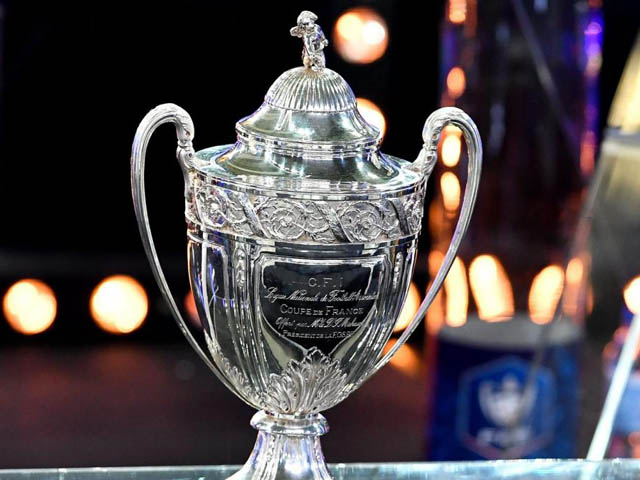 Bóng đá - Cười ra nước mắt giải đấu có đội Messi tham gia: Xử thua 0-3 vì đến muộn 50 phút