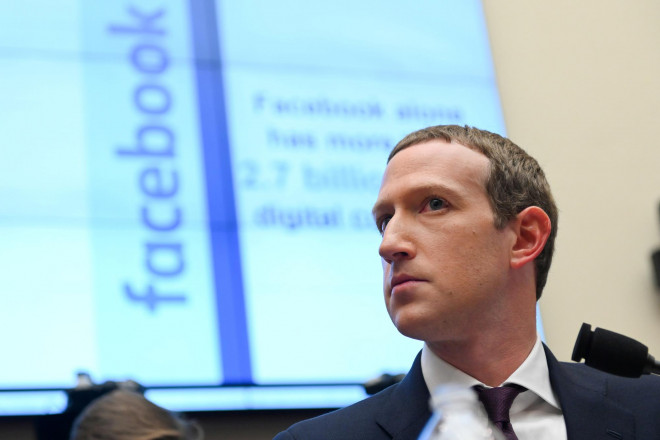 Tài sản cá nhân của CEO Facebook Mark Zuckerberg "bốc hơi" 6 tỉ USD sau sự cố gián đoạn. Ảnh: Reuters