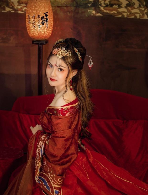 Trước khi bị bắt vì liên quan đến đường dây mua bán ma túy liên tỉnh, Nguyễn Thị Trà My (SN 1997, trú thị trấn Kiến Giang, huyện Lệ Thủy, tỉnh Quảng Bình) thường hay nói chuyện đạo lý trên mạng xã hội.