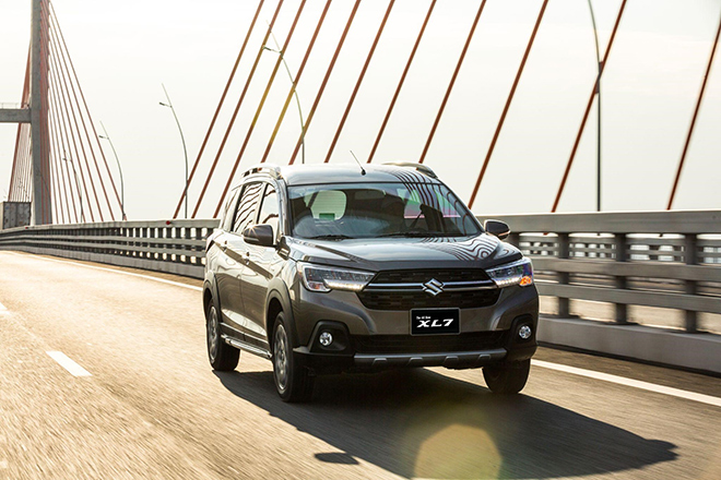 Suzuki XL7: Thay đổi cuộc chơi, khẳng định vị thế trên đường đua xe 7 chỗ - 1