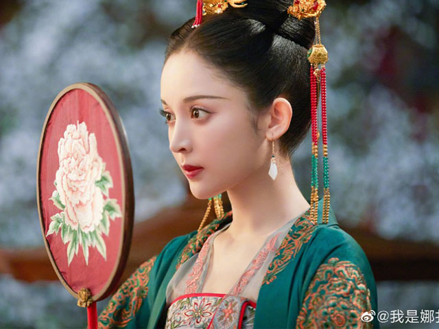 Làm đẹp - Tại sao người đẹp Tân Cương này được khen ngợi có gương mặt "độc nhất vô nhị"?