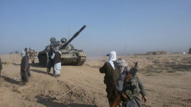 Trước đó, phát ngôn viên của Taliban
Zabihullah Mujahid khẳng định, việc điều quân tới sát biên giới
Tajikistan là động thái cần thiết để chống lại các mối đe dọa an
ninh.