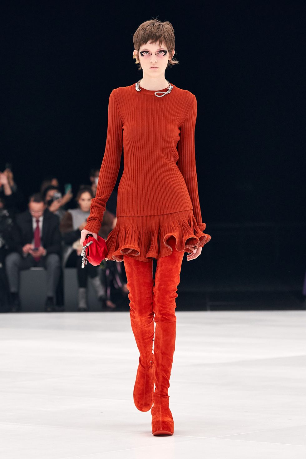 Givenchy trình làng bộ sưu tập đầu tiên của Matthew M. Williams tại nhà mốt - 8