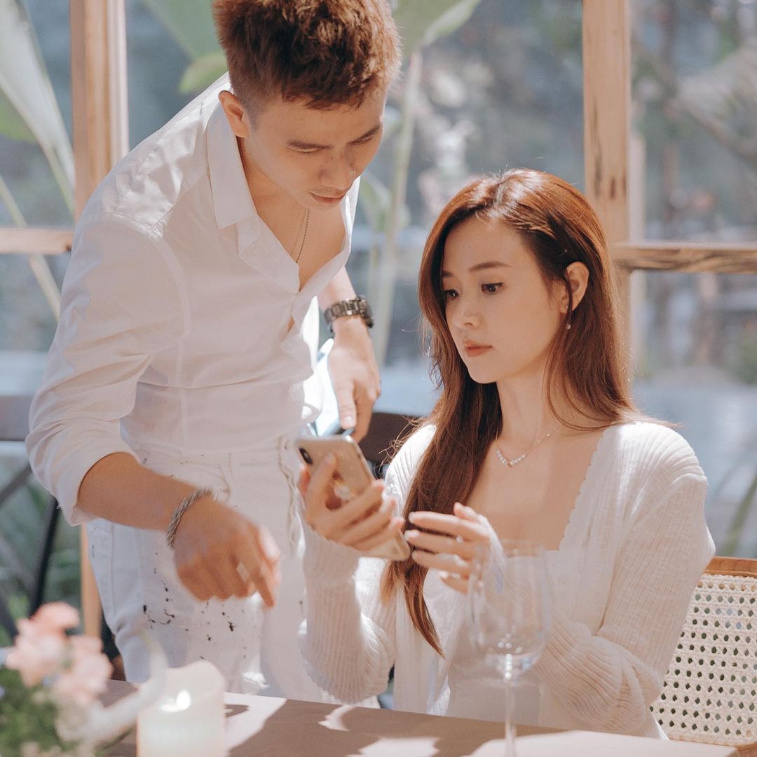 Trần Anh Huy và Midu là bạn bè thân thiết, thường xuất hiện cùng nhau.