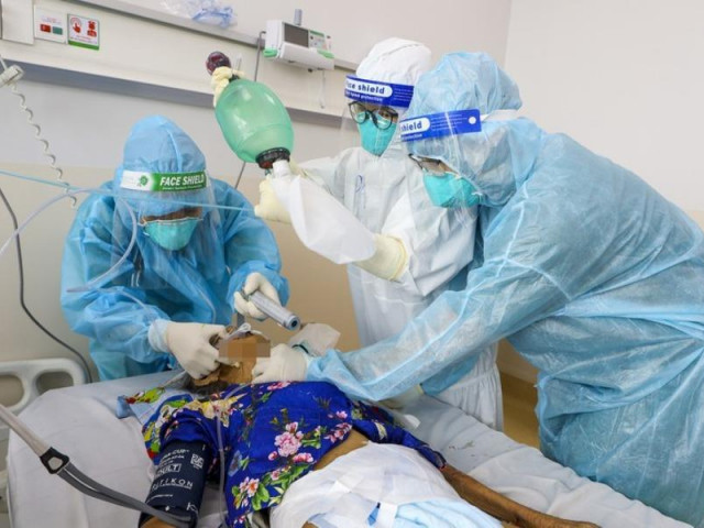 Tin tức trong ngày - Lời chia tay xúc động của bác sĩ hỗ trợ TPHCM chống dịch