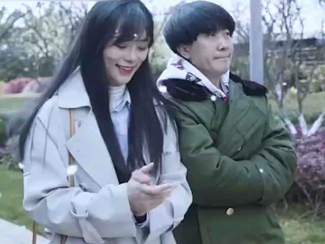 Clip hài hước - Chàng trai khiếp sợ với cô bạn gái "nhõng nhẽo" một cách đáng sợ