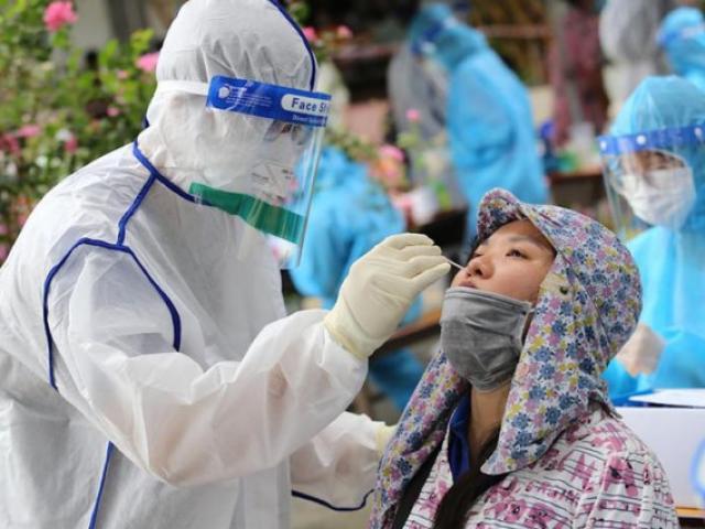 Sức khỏe đời sống - Hà Nội ghi nhận 3 ca dương tính với SARS-CoV-2 cộng đồng, tiếp tục tăng cường xét nghiệm