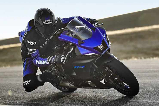 yamaha r7