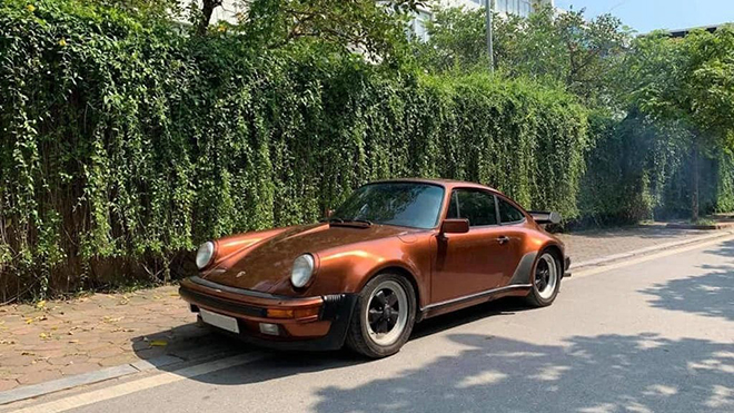 "Xế cổ" Porsche 930 Turbo màu độc xuất hiện tại Sài Gòn - 4