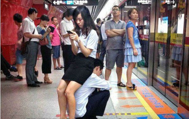 Nỗi khổ này đâu ai thấu hiểu cho đâu.
