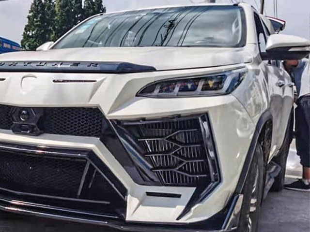 Ô tô - Toyota Fortuner hầm hố trong gói độ thành xe Urus