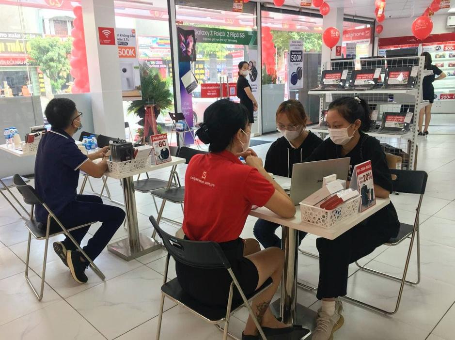 CellphoneS khai trương cửa hàng đầu tiên tại Bắc Ninh - 5