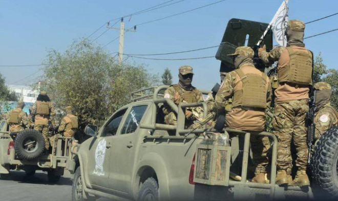 Giới quan sát nhận định, với quân số
hiện tại của Taliban vào khoảng 100.000 quân, kết hợp với kho vũ
khí mới bổ sung thu được từ chính quyền cũ, năng lực chiến đấu của
nhóm này hơn hơn rất nhiều so với quân đội Tajikistan.